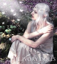 Key to my Heart Choker and Cuff and Princess Dress by The Ivory Dolls. Modelled by Mira Morningstar. Photography by Damien Morningstar.