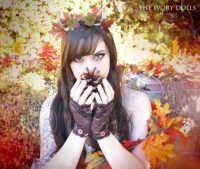 Forest Fawn Gloves by The Ivory Dolls. Modelling and Photography by Ophylia Wispling.